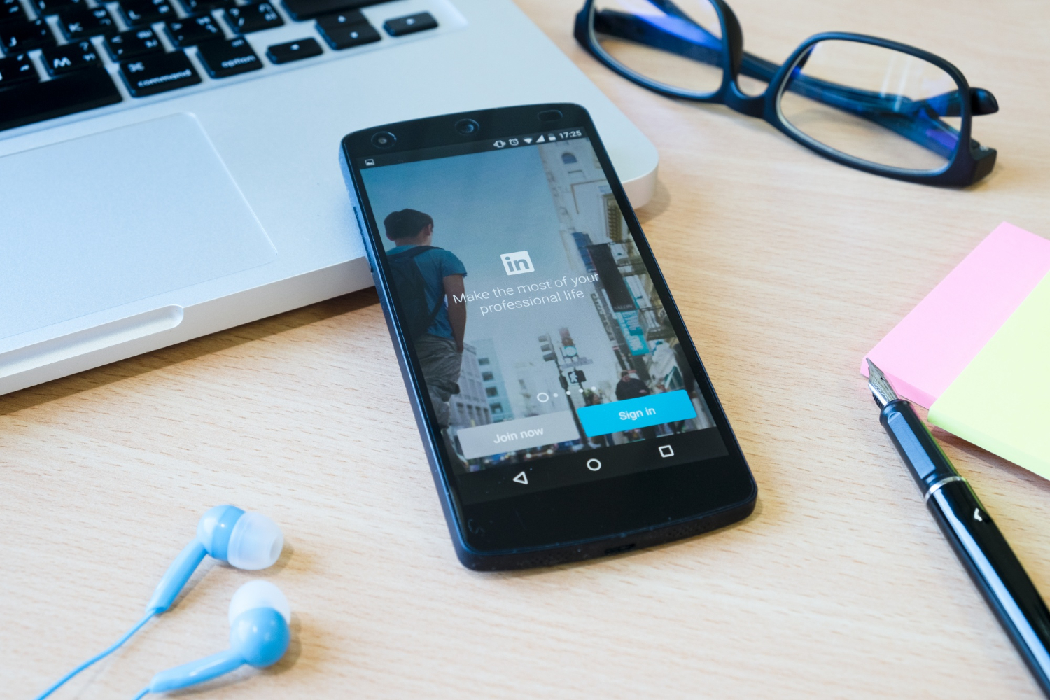 LinkedIn: 9 especialistas brasileiros que compartilham conteúdo valioso sobre carreira